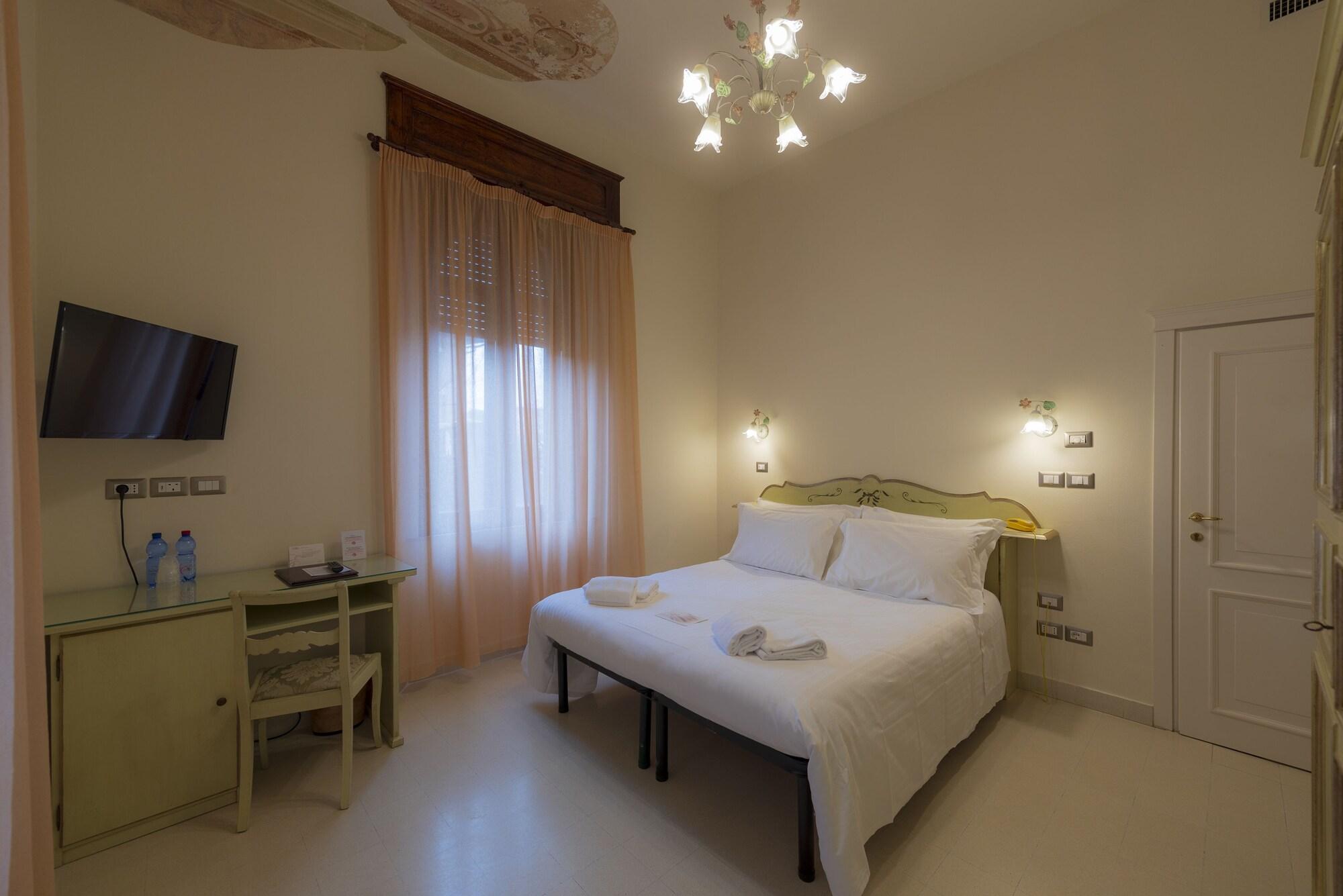 Villa Elda Boutique Hotel Сиена Екстериор снимка