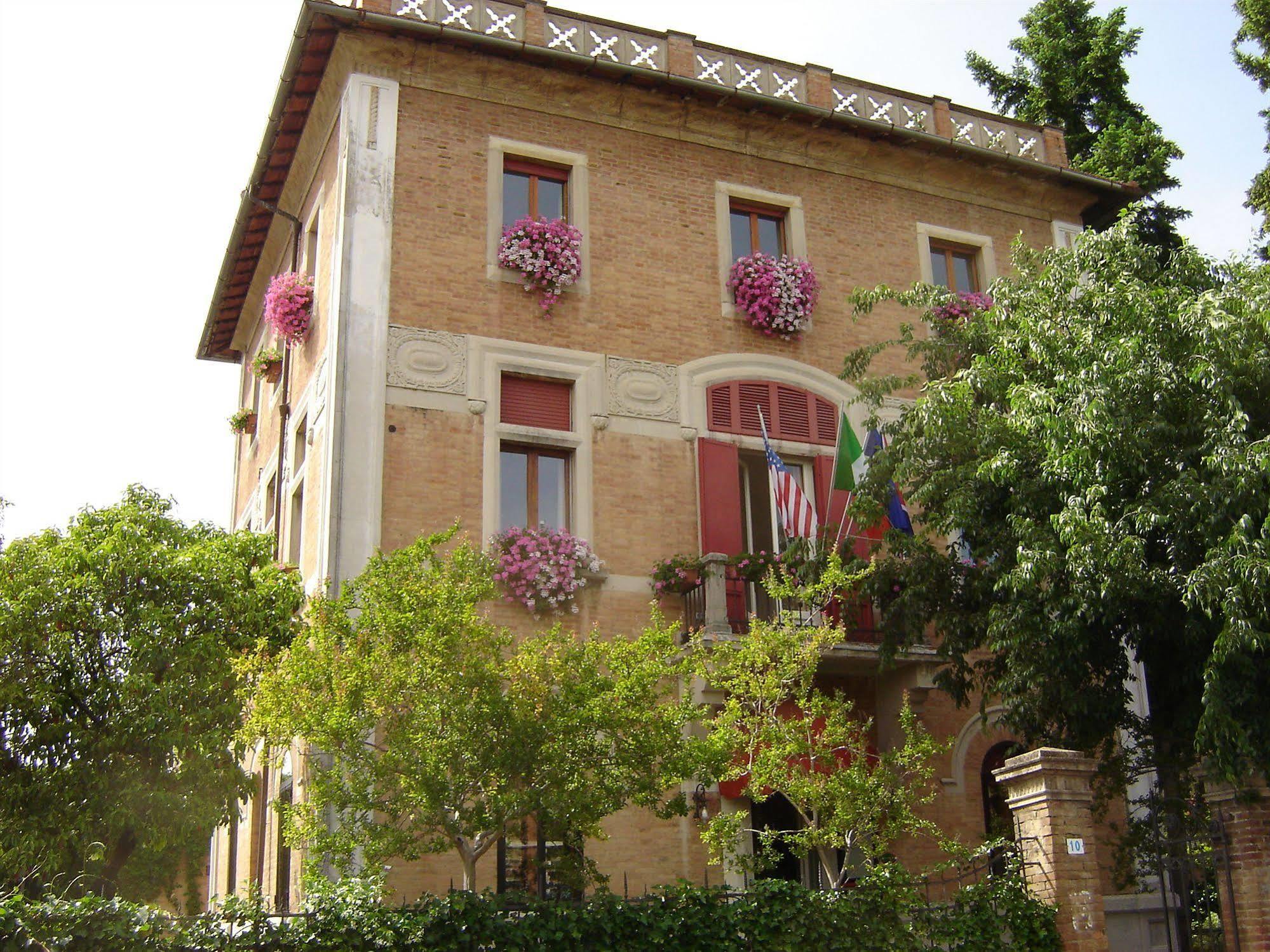 Villa Elda Boutique Hotel Сиена Екстериор снимка
