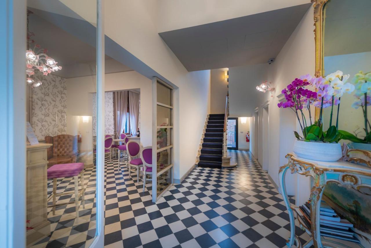Villa Elda Boutique Hotel Сиена Екстериор снимка