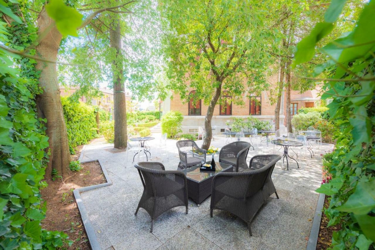 Villa Elda Boutique Hotel Сиена Екстериор снимка